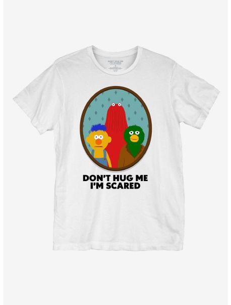 Graphic Tees Guys Don't Hug Me I'm Scared Characters T-Shirt