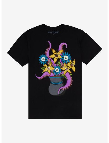 Graphic Tees Flower Tentacle Bouquet T-Shirt Guys